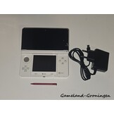 Nintendo 3DS with Stylus & Charger (White)