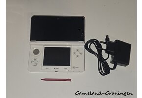 Nintendo 3DS with Stylus & Charger (White)
