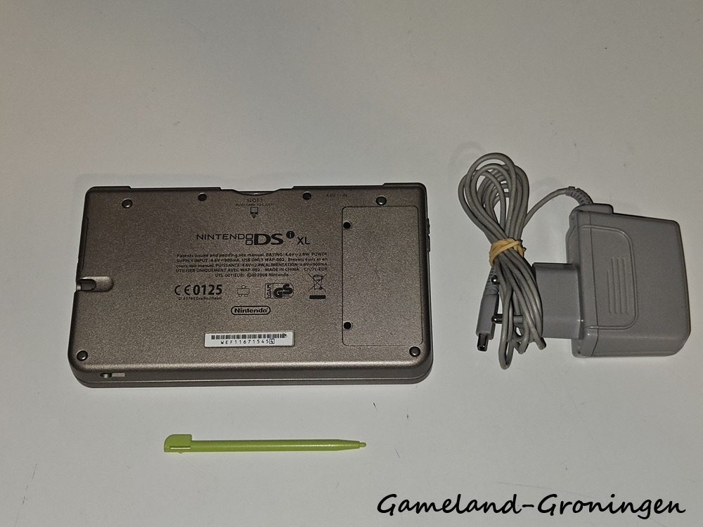 Nintendo DSi XL met Stylus & Oplader (Donker Bruin)