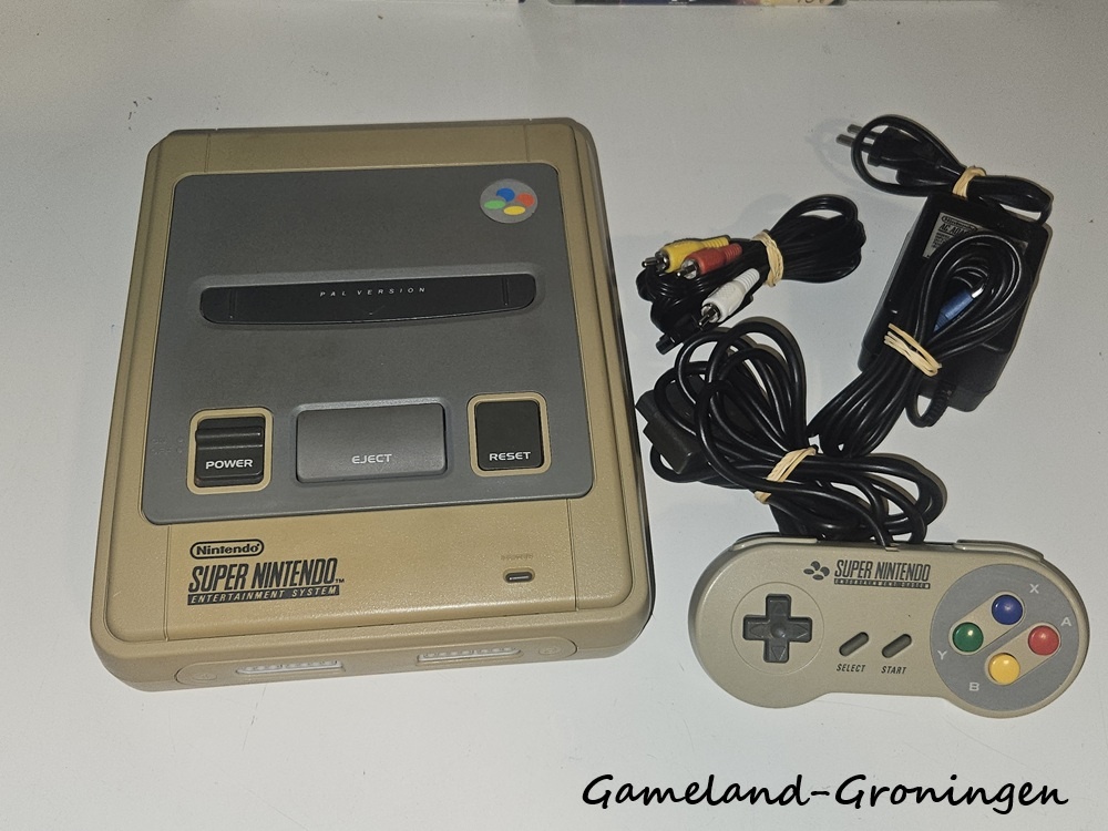 Super Nintendo met Controller & Bedrading (Verkleurd)