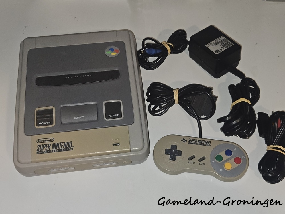 Super Nintendo met Controller & Bedrading (Verkleurd)