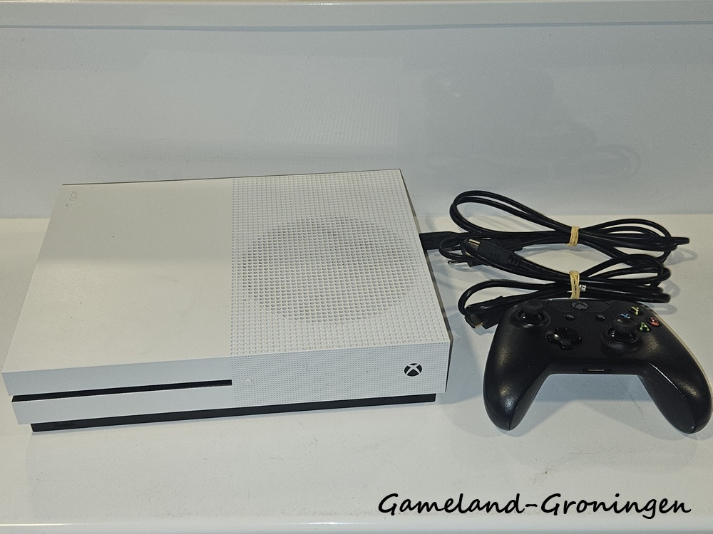 Xbox One S 500GB with Controller & Wired