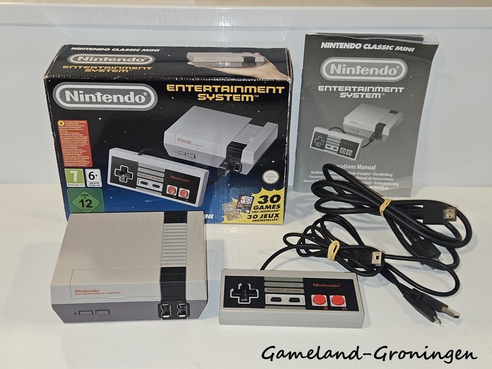 Nintendo Classic Mini: NES (Boxed)