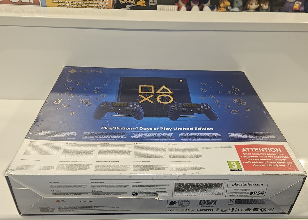 PlayStation 4 Slim 500GB Days of Play Limited Edition met 2 Controllers & Bedrading