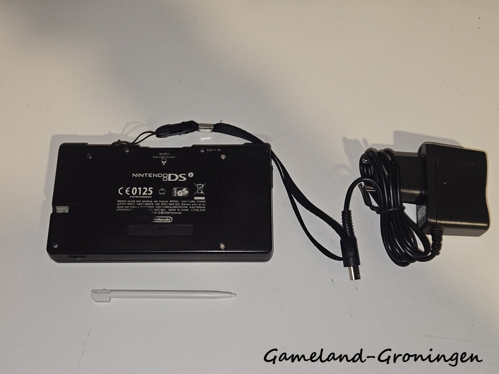 Nintendo DSi with Stylus & Charger (Black)
