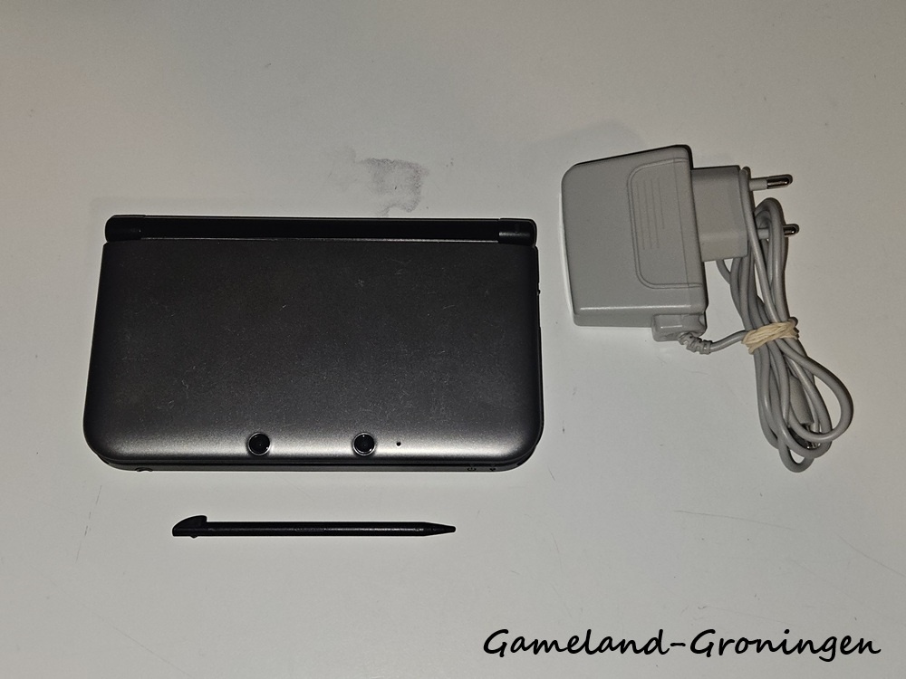 Nintendo 3DS XL met Stylus & Oplader (Zilver)