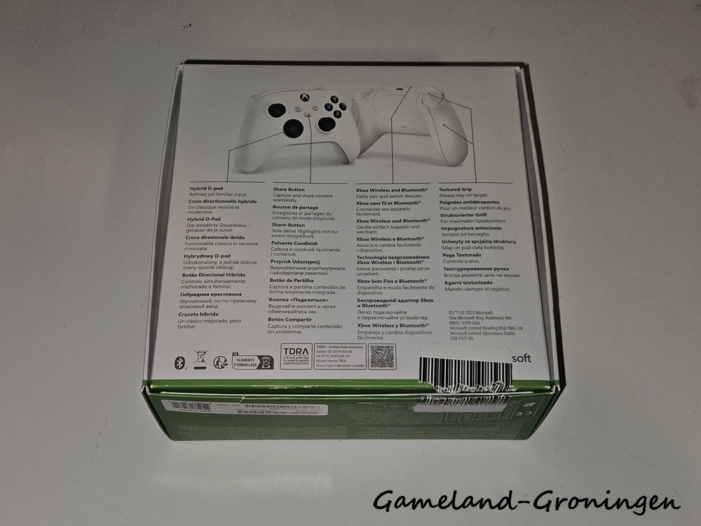 Xbox Series S/X Wireless Controller (Boxed, Robot White)