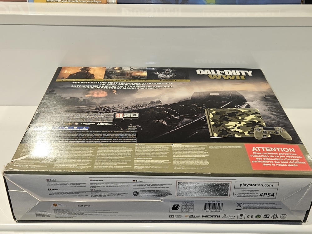 PlayStation 4 Slim 1TB met Controller & Bedrading (Boxed, Camo Edition)