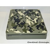 PlayStation 4 Slim 1TB met Controller & Bedrading (Boxed, Camo Edition)