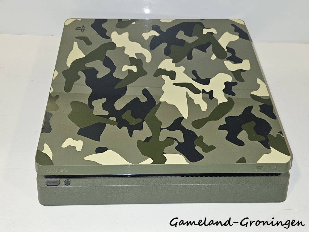 PlayStation 4 Slim 1TB met Controller & Bedrading (Boxed, Camo Edition)