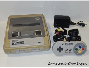 Super Nintendo with Controller & Wiring (Discolored)