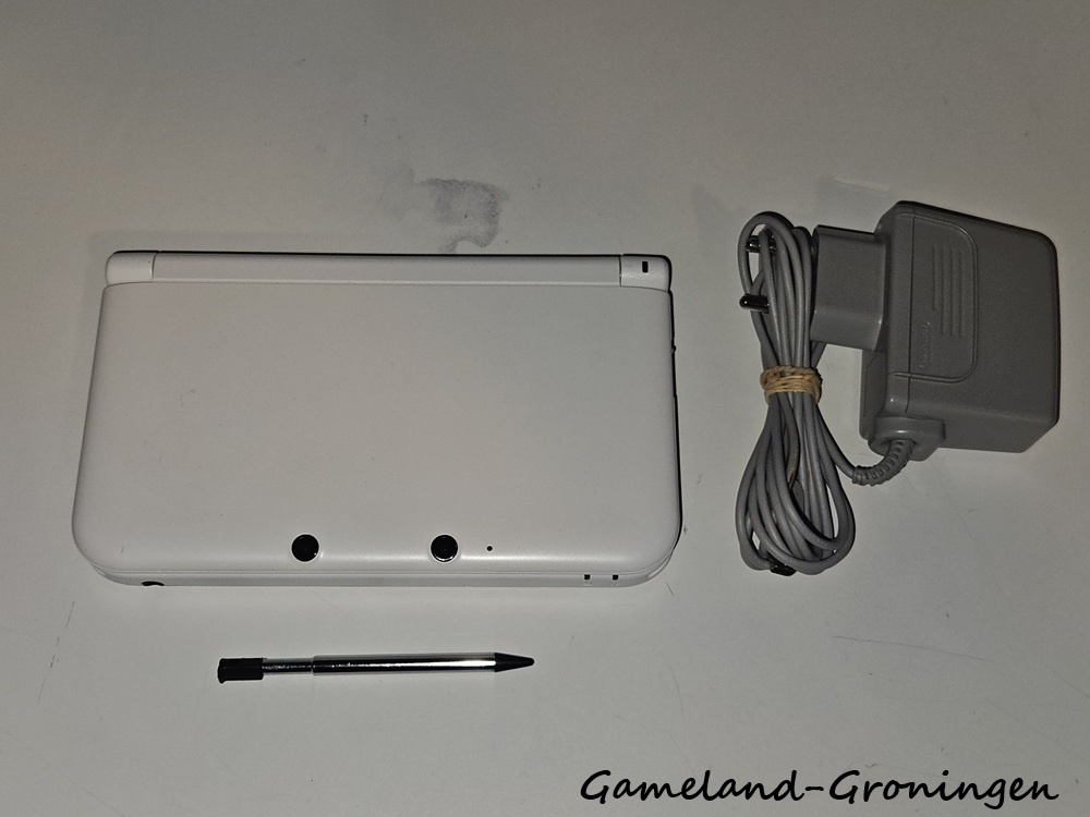 Nintendo 3DS XL met Stylus & Oplader (Wit)