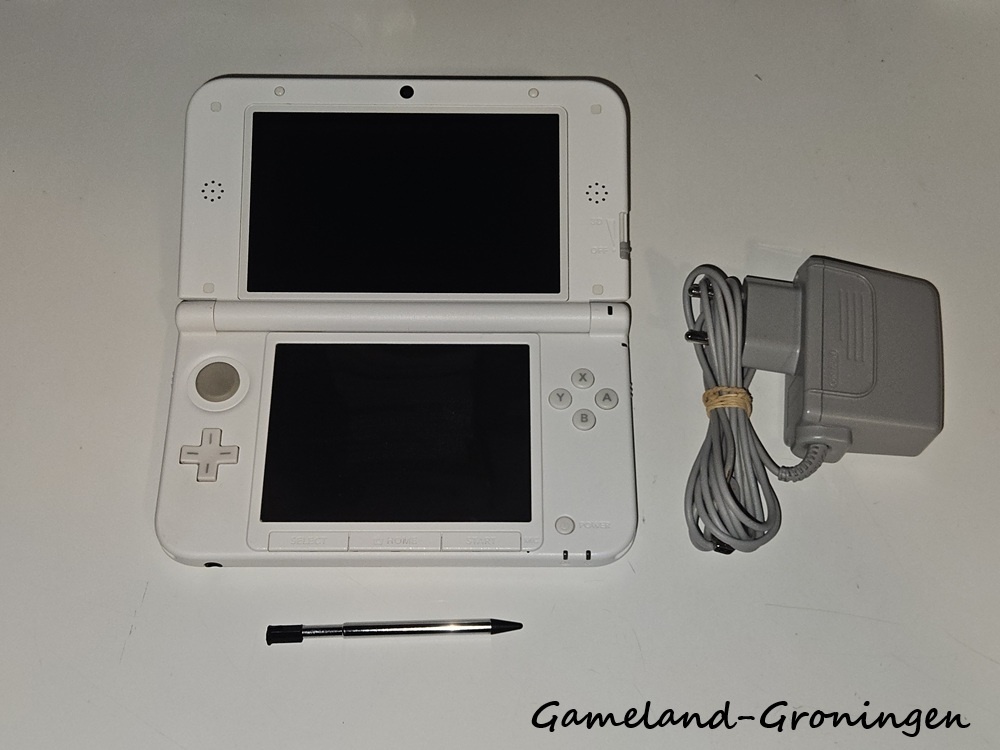Nintendo 3DS XL with Stylus & Charger (White)
