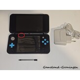 New Nintendo 2DS XL met Stylus & Oplader (Zwart/Blauw)