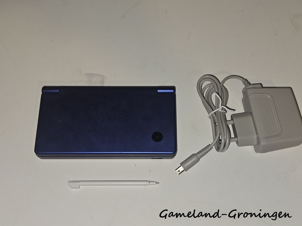 Nintendo DSi with Stylus & Charger (Metallic Blue)