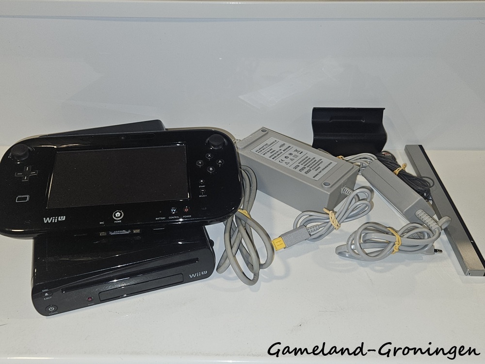 Nintendo Wii U 32GB (Black)