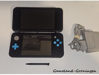New Nintendo 2DS XL with Stylus & Charger (Black/Blue)