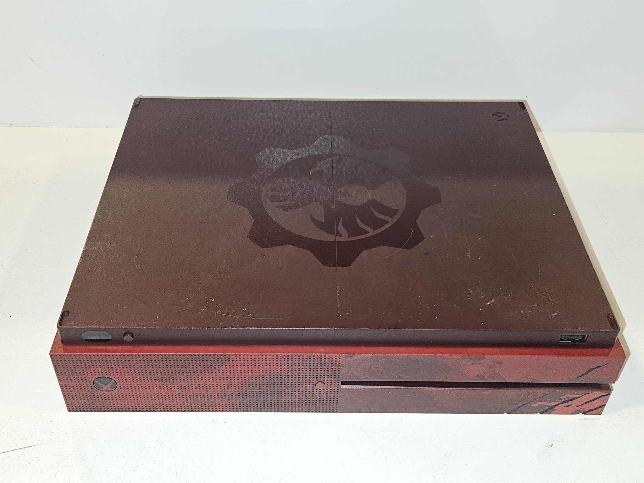 Xbox One S 2TB Gears of War 4 Edition with Controller & Wiring