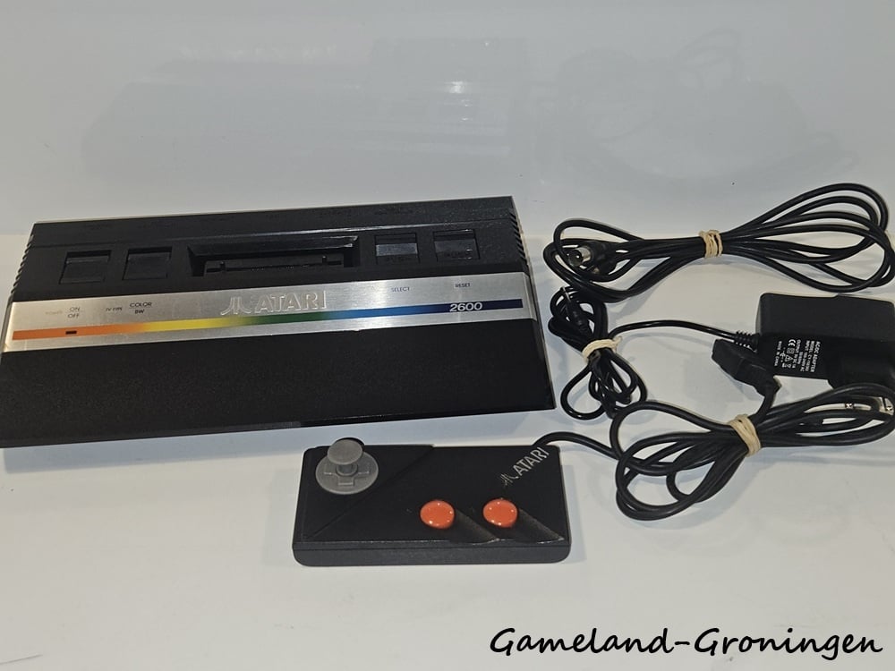 Atari 2600 Junior met Controller & Bedrading