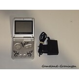 Gameboy Advance SP met Oplader (Zilver Tribal)