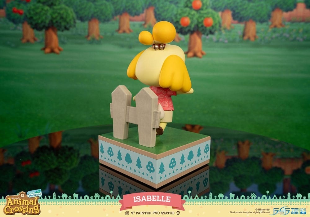 Animal Crossing New Horizons - Isabelle PVC Statue 25 cm