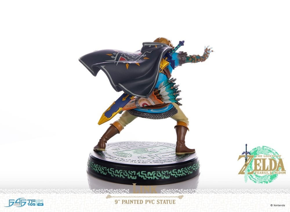 The Legend of Zelda Tears of the Kingdom - Link PVC Statue 18 cm