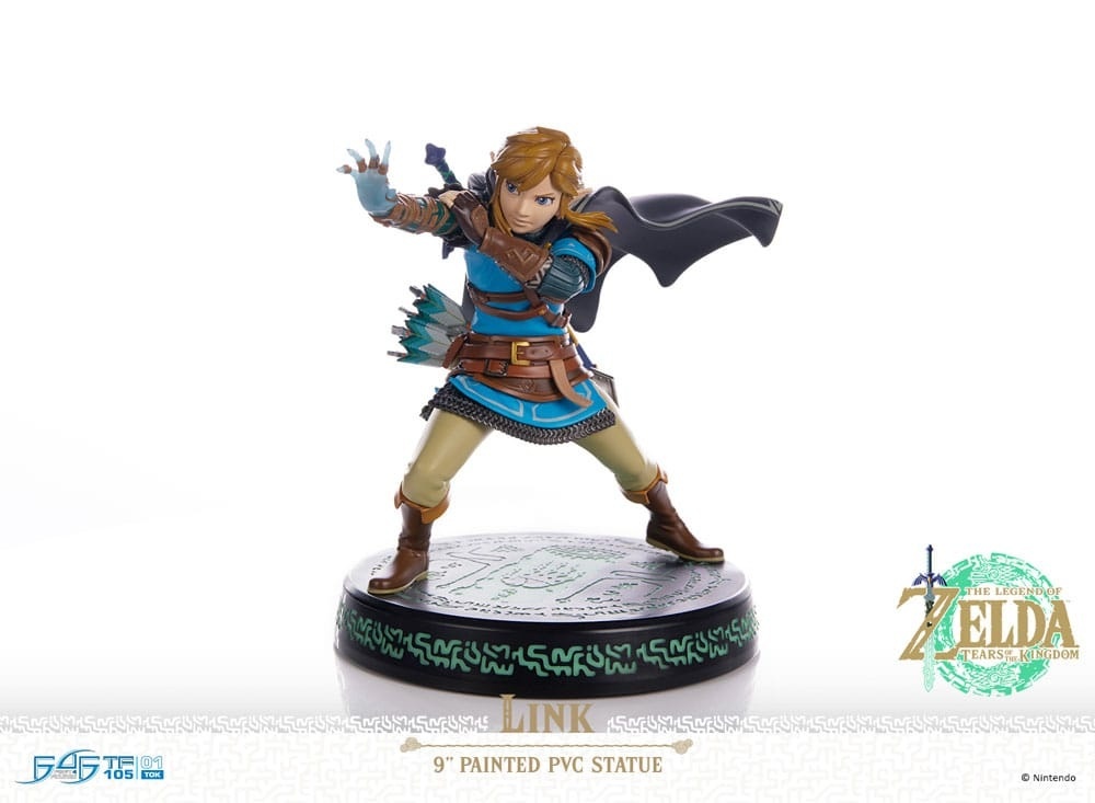 The Legend of Zelda Tears of the Kingdom - Link PVC Statue 18 cm