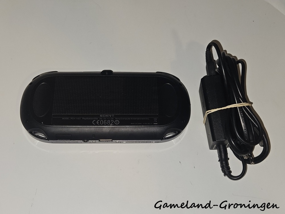 PS Vita PCH-1103 met Memorystick & Oplader