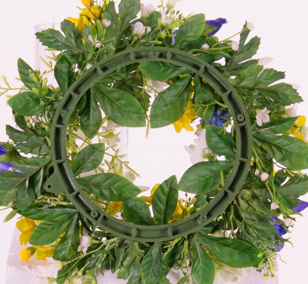 Wreath "Spring Break" Campanula/Bluegrape/Daffodil/lillyofthevalley Ø 15CM/30CM