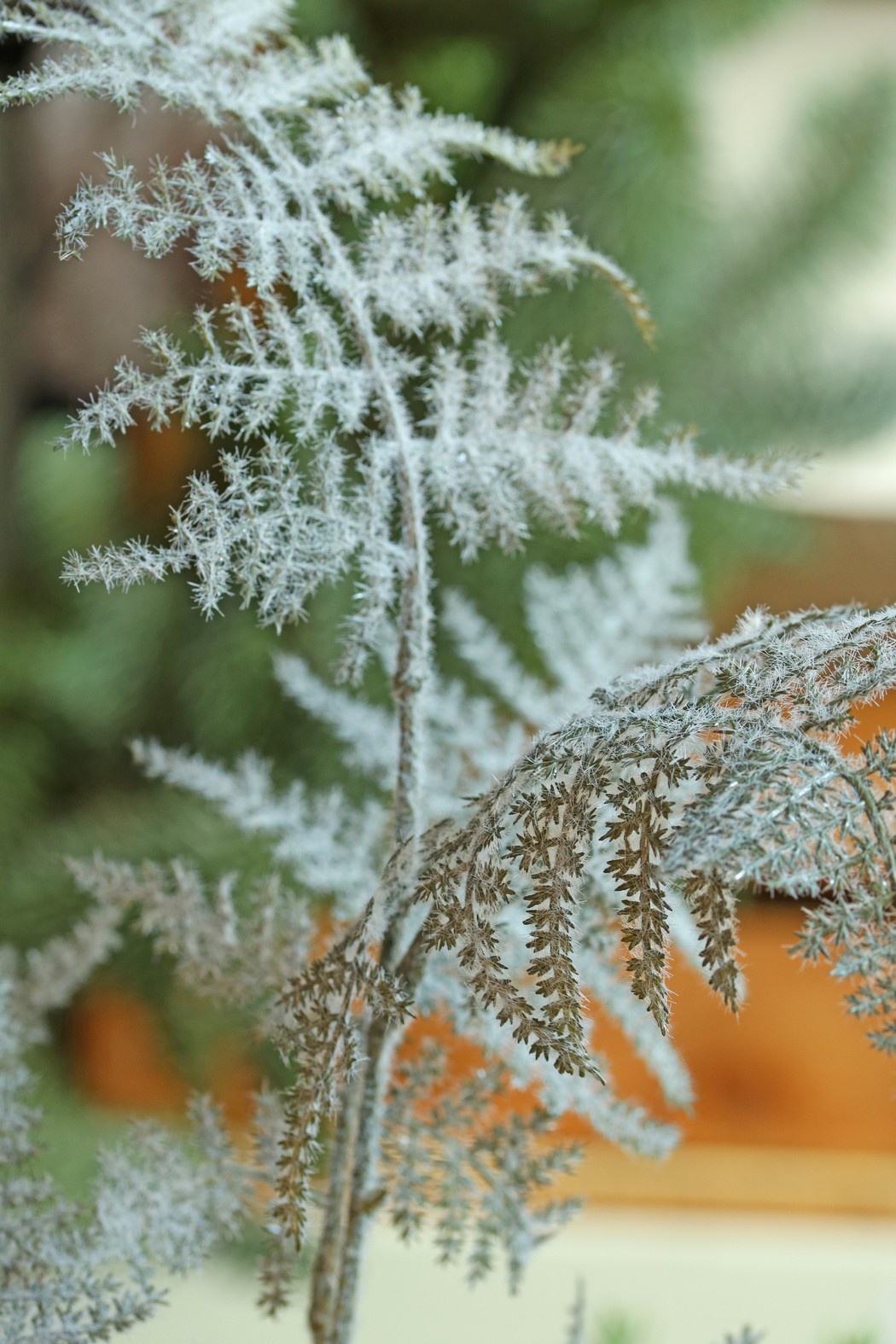 Fern branch 'Indy', 3x branched, with 10 fern leaves, plastic flocked item, 90 cm