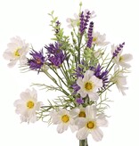 Gemischter Strauß (17 Stück) mit Kosmeen, Lavendel (9 Stück), Chrysanthemen (6 Stück) und Teeblättern (3 Stück), 45 cm, handgebunden