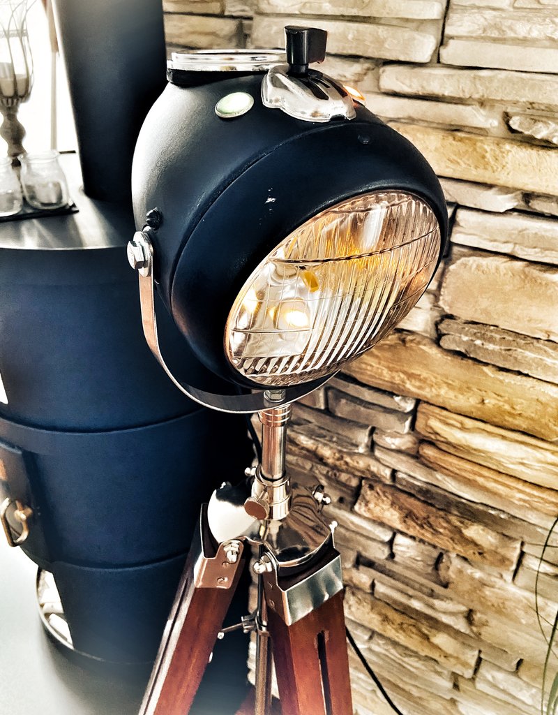 Retro Punk Stehlampe Motorradscheinwerfer