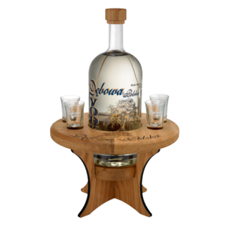 Debowa Oak Vodka 0.7L Bijzettaffel en 4 glaasjes