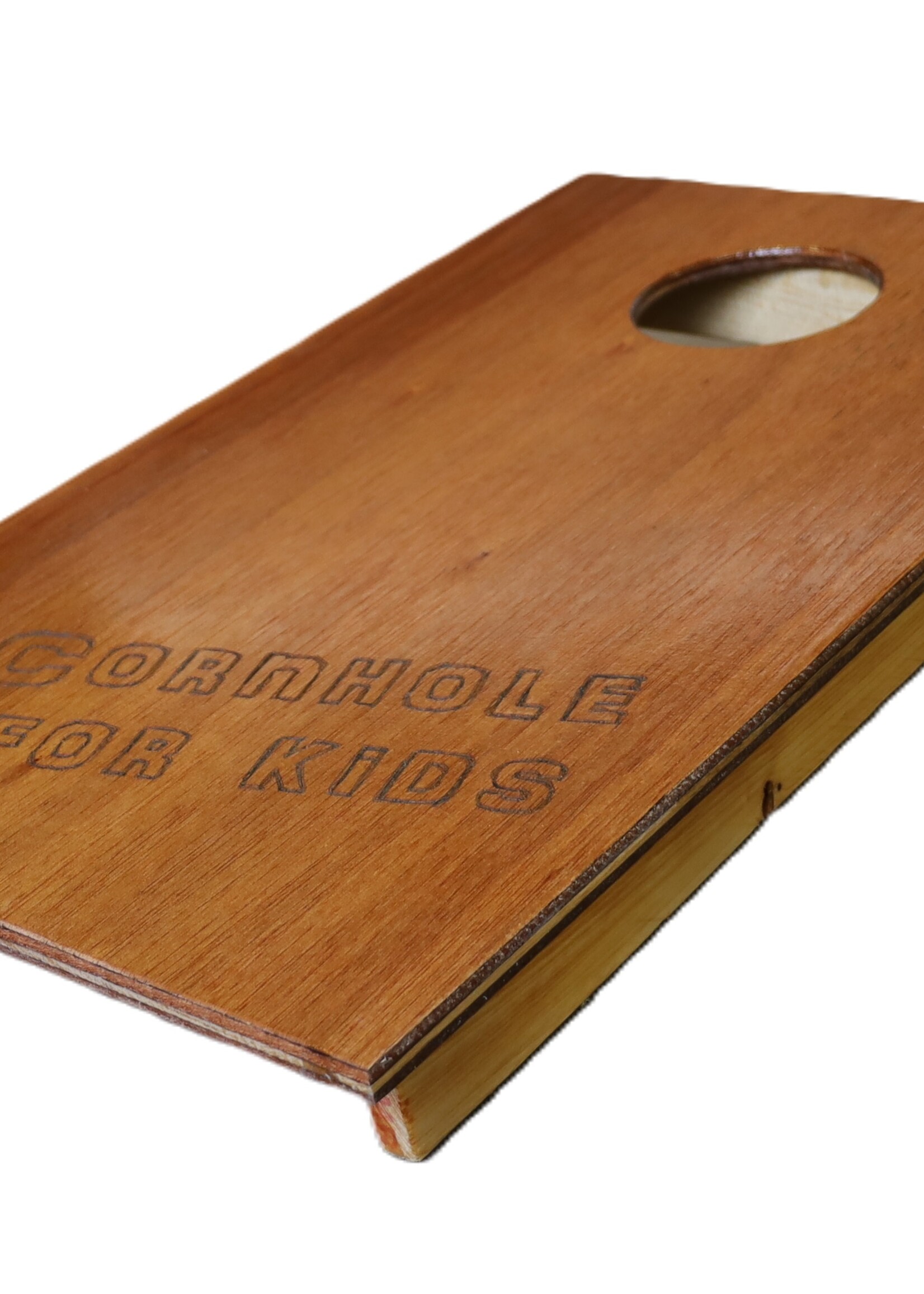 Cornhole by Scotts Bluf Multiplex cornhole bord 64X40cm. Speciaal gemaakt voor kinderen of binnengebruik.