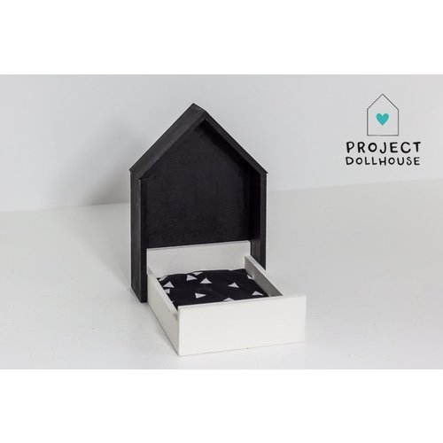 Project Dollhouse Huisjesbed Zwart Project Dollhouse Huisjesbed Zwart