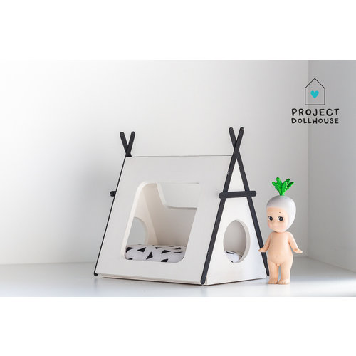 Project Dollhouse Tipi bed zwarte details Project Dollhouse Tipi bed zwarte details