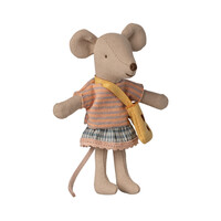 Kleine Zus Muis met Tas