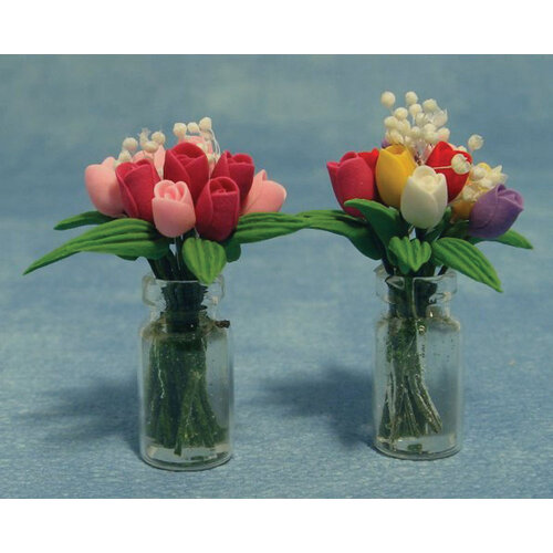 Streets Ahead Poppenhuis Tulpen in Vaas (1st)