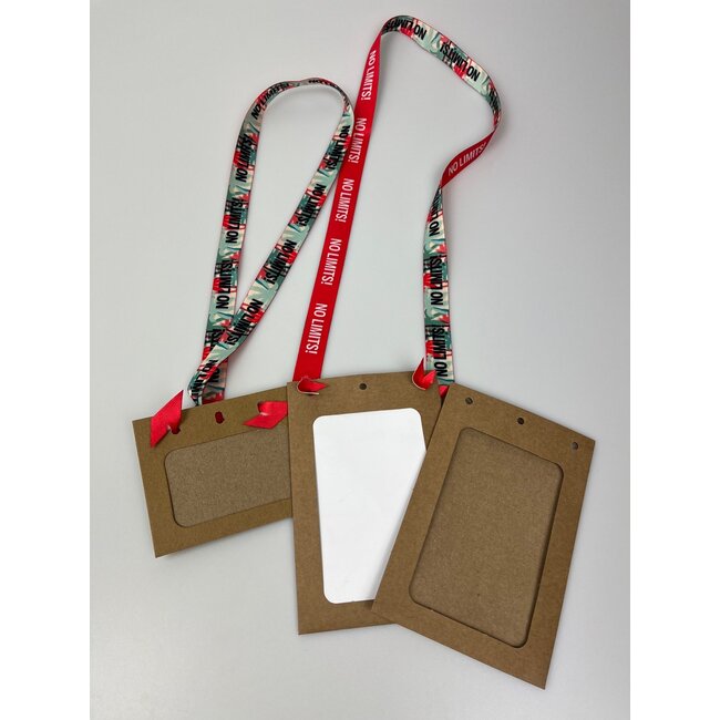 Porta badge sostenibile formato A6 | Cartone riciclato | Confezionato per 50