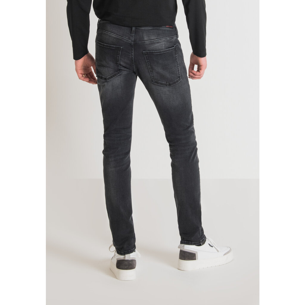 Antony Morato Antony Morato MMDT00241-FA750433 W01680 Ozzy - Tapered Fit