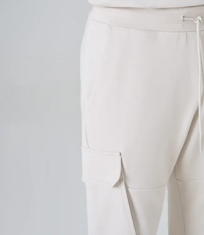 Antony Morato Antony Morato MMFP00405-FA150178 REGULAR FIT COTTON BLEND SWEATPANTS WITH RUBBERISED LOGO Paper