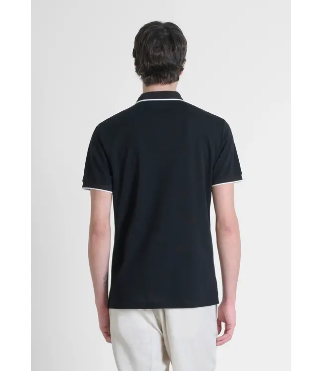Antony Morato Antony Morato MMKS02481-FA100083 REGULAR FIT 100% COTTON PIQUE POLO SHIRT WITH CONTRASTING DETAILS AND LOGO PATCH Black - Regular Fit