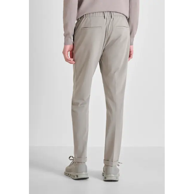 Antony Morato Antony Morato MMTS00059-FA600300 TROUSERS RAD IN BI-STRETCH FABRIC TECHNO HANDFEEL Clay - Slim Ankle Length