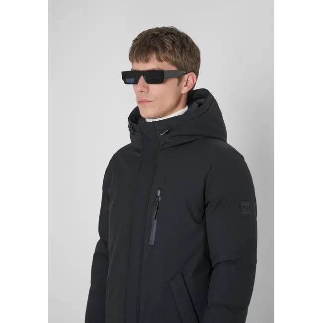 Antony Morato Antony Morato MMCO00958-FA600277 COAT REGULAR FIT IN WATER PROOF TWILL TECHNO FABRIC WITH ECOPADDING AND METAL LOGO ON RUBBER PATCH