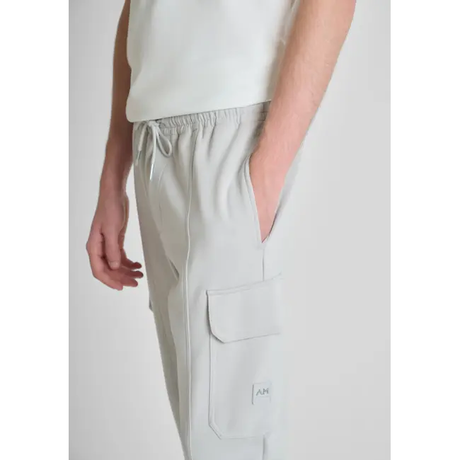 Antony Morato Antony Morato MMFP00421-FA150178 REGULAR FIT SWEATPANTS IN INTERLOCK COTTON BLEND WITH LOGO PATCH - REGULAR FIT