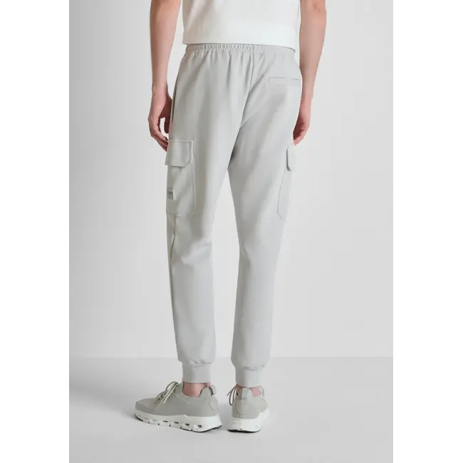 Antony Morato Antony Morato MMFP00421-FA150178 REGULAR FIT SWEATPANTS IN INTERLOCK COTTON BLEND WITH LOGO PATCH - REGULAR FIT