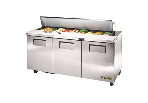  True 3 deuren saladette, 538 liter, geleverd met 18x1 / 6 GN-bakken 