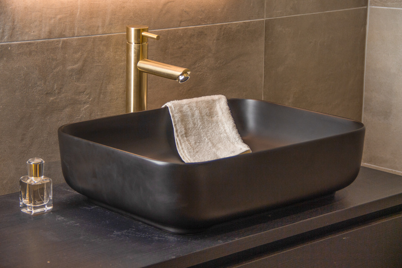 Waskom Keramiek Minerva Color Line incl. clickwaste Mat Zwart