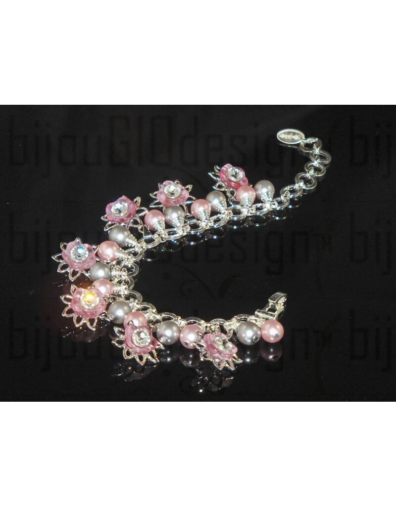 Bijou Gio Design™ Necklace and Bracelet in 1 in Grey Pink Flower
