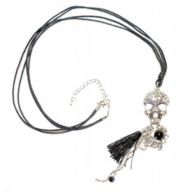 Lange zwarte koord ketting met kwast en gezichtsmasker met strass